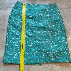 Beautiful spring skirt with texture form Ann Taylor